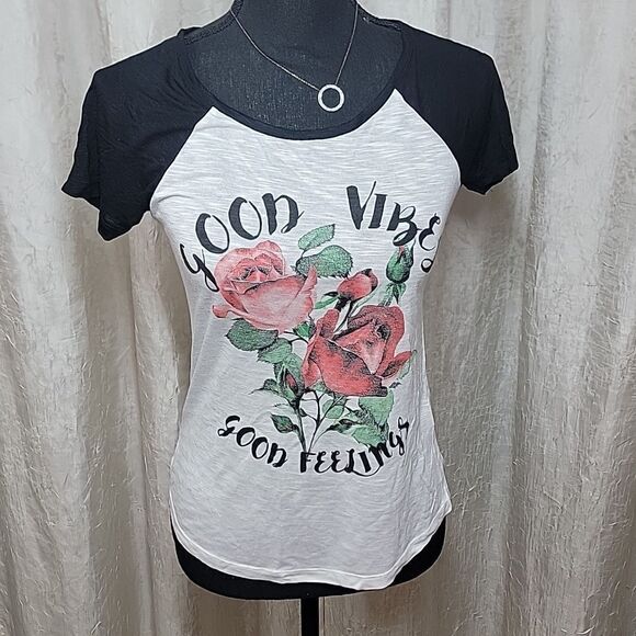 Good Vibes White Black T-Shirt - Picture 5 of 8